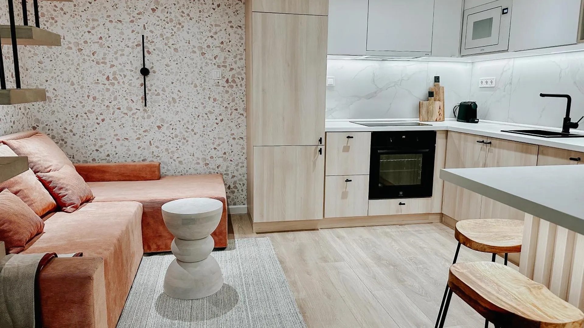 Apartment Jokai-J18 Three Bedroom Stylish Suite Budapest